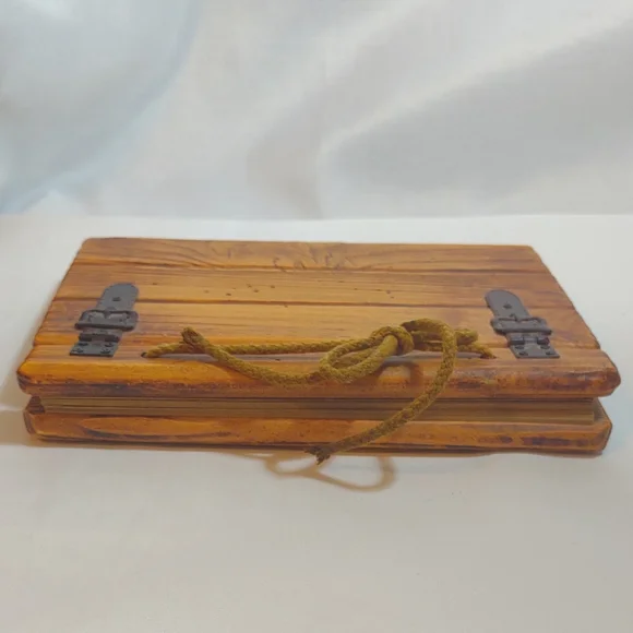 Unique Vintage Wooden Book Cover / Journal with Metal Hinges - Picture 4 of 7